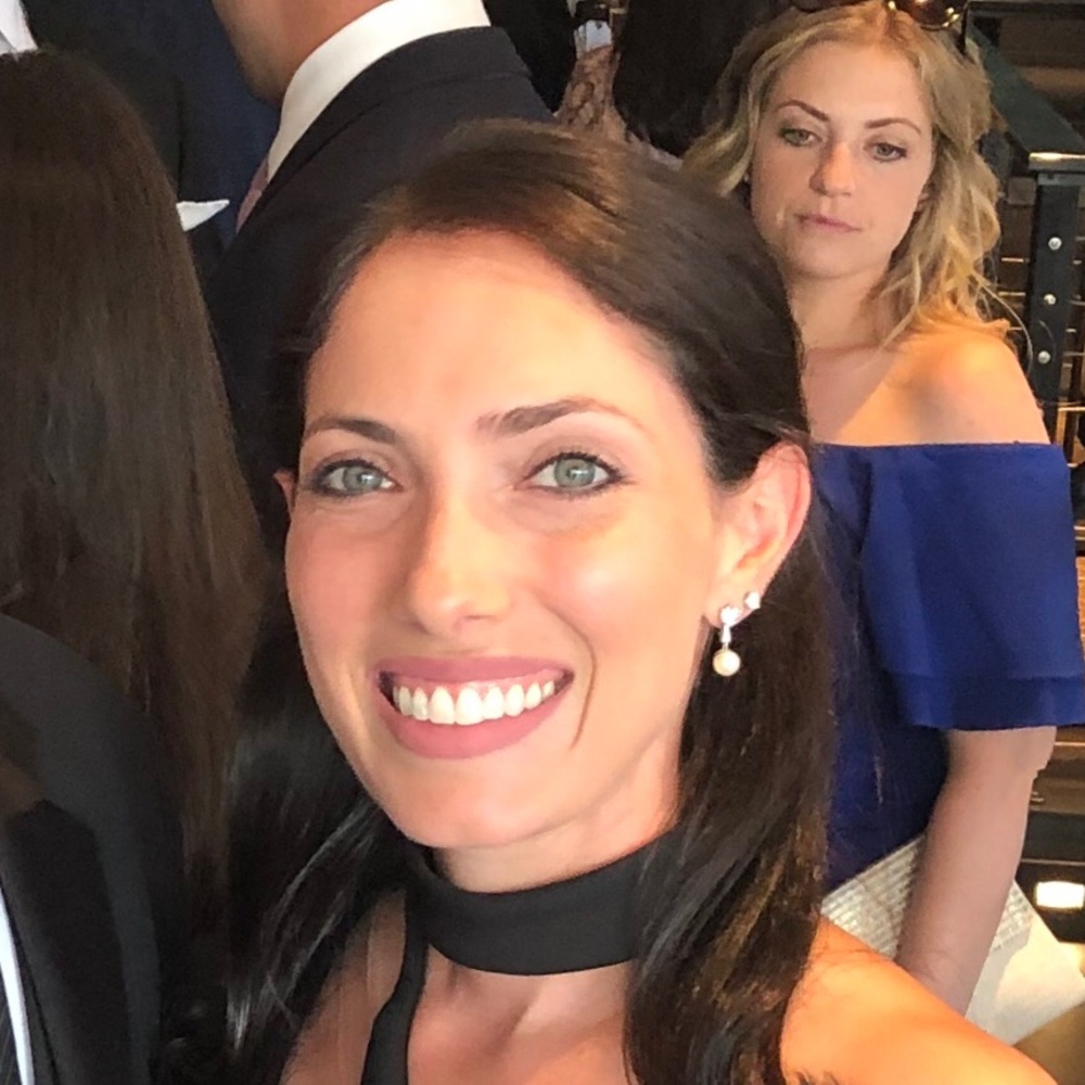 Meet your Posher, Arielle